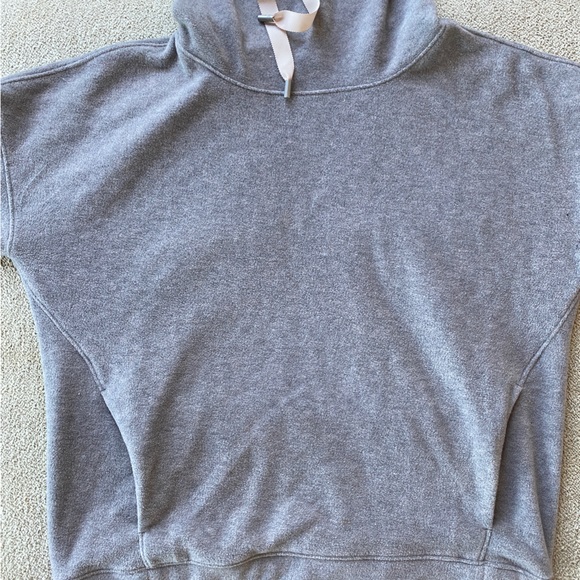 Lululemon Go Forward Pullower - Picture 8 of 9